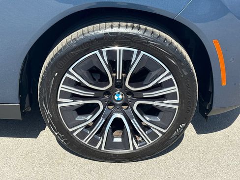 Used 2025 BMW X3 xDrive30i w/ Premium Package AWD/4WD image 7