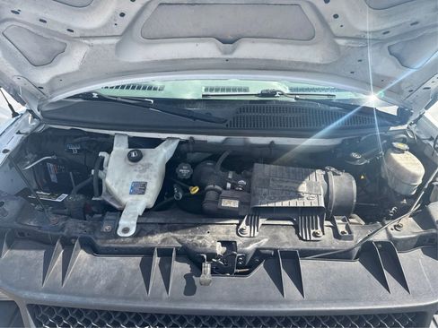 Used 2015 Chevrolet Express 3500 Extended RWD image 24