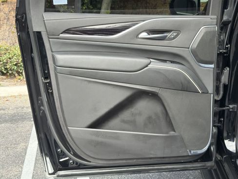 Used 2023 Cadillac Escalade ESV Sport image 29