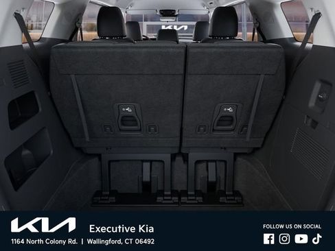 New 2026 Kia Carnival FWD image 19