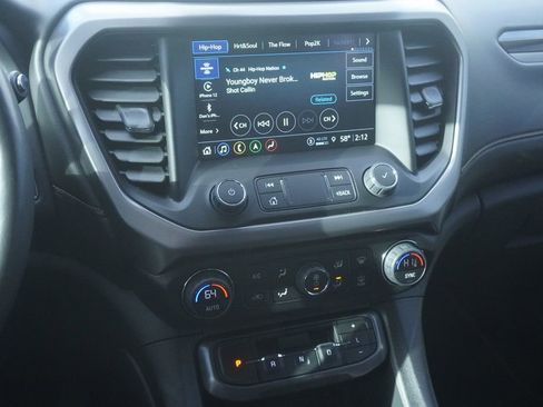 Used 2022 GMC Acadia AT4 w/ Preferred Package image 15