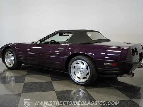 Used 1993 Chevrolet Corvette Convertible image 24