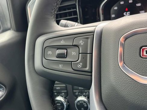 New 2025 GMC Sierra 1500 SLE image 25