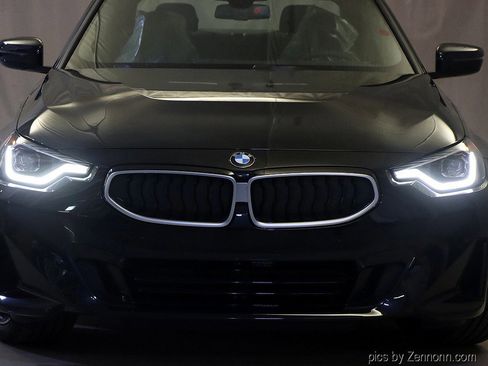 Used 2025 BMW 230i xDrive 230i xDrive w/ Premium Package image 6