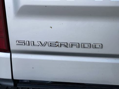 Used 2022 Chevrolet Silverado 1500 Custom Trail Boss AWD/4WD image 10