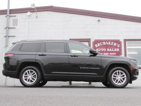 Used 2021 Jeep Grand Cherokee L Laredo w/ Luxury Tech Group I AWD/4WD image 1