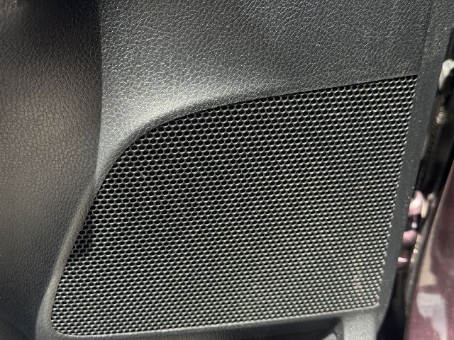 Used 2018 Toyota RAV4 XLE FWD image 21
