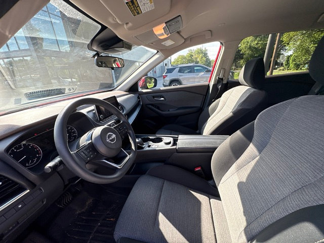 Used 2023 Nissan Rogue SV AWD/4WD image 11