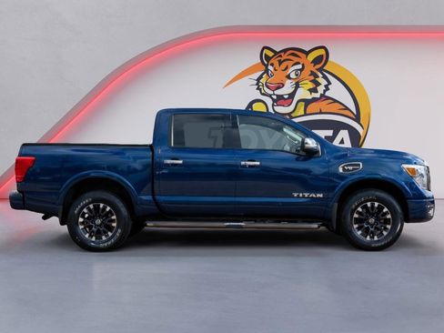 Used 2017 Nissan Titan Platinum Reserve w/ Off-Road Package image 4