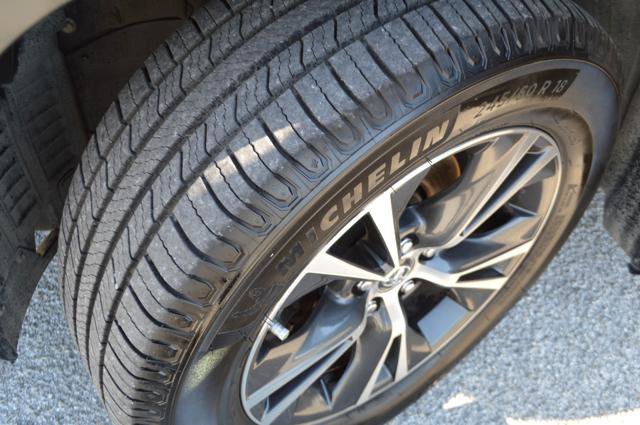 Used 2019 Toyota Highlander LE FWD image 22