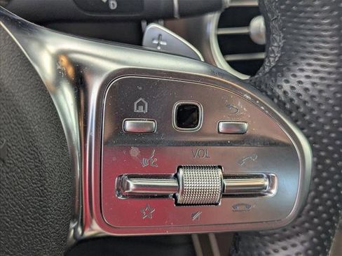 Used 2021 Mercedes-Benz GLC 300 4MATIC image 9