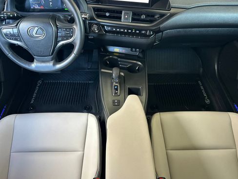 Certified 2025 Lexus UX 300h FWD w/ Accessory Package (Z1) image 10