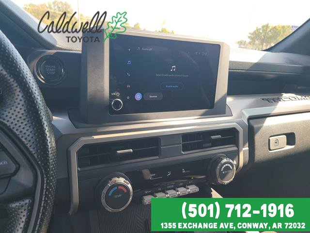 Certified 2025 Toyota Tacoma SR5 AWD/4WD image 18
