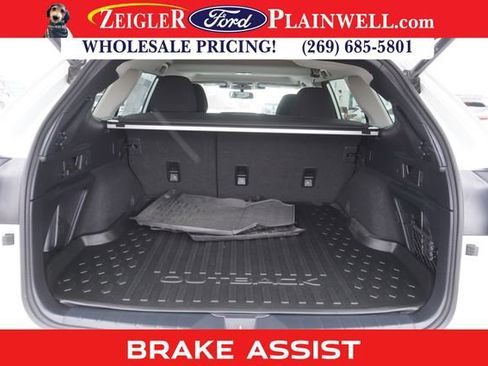 Used 2024 Subaru Outback Premium image 10