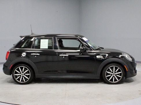 Used 2020 MINI Cooper S image 13