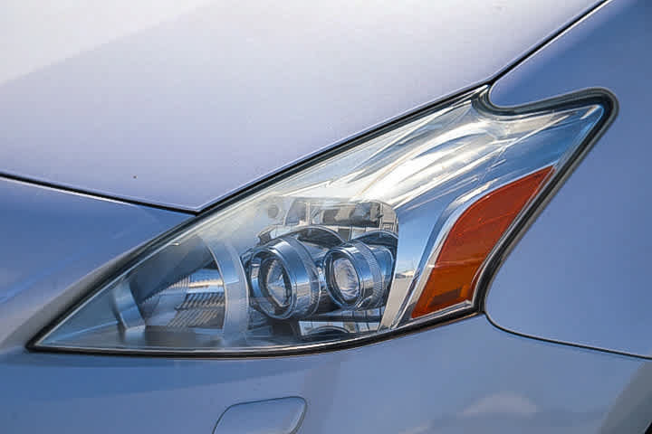 Used 2013 Toyota Prius V Five FWD image 8
