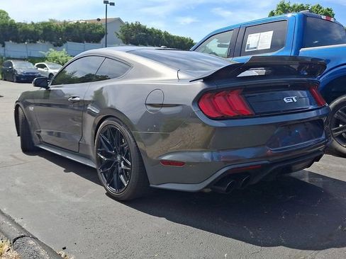 Used 2018 Ford Mustang GT Premium RWD image 3