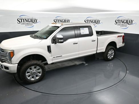 Used 2017 Ford F250 Platinum w/ Platinum Ultimate Package image 11