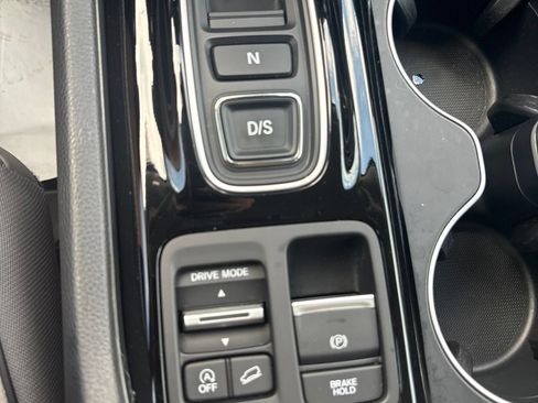 Used 2023 Honda Pilot Elite image 38