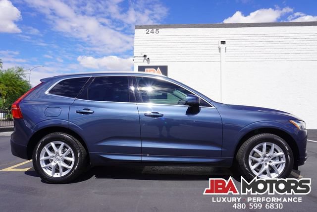 Used 2020 Volvo XC60 T5 Momentum w/ Protection Package Premier AWD/4WD image 12