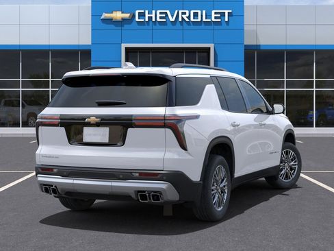 New 2025 Chevrolet Traverse LT image 4