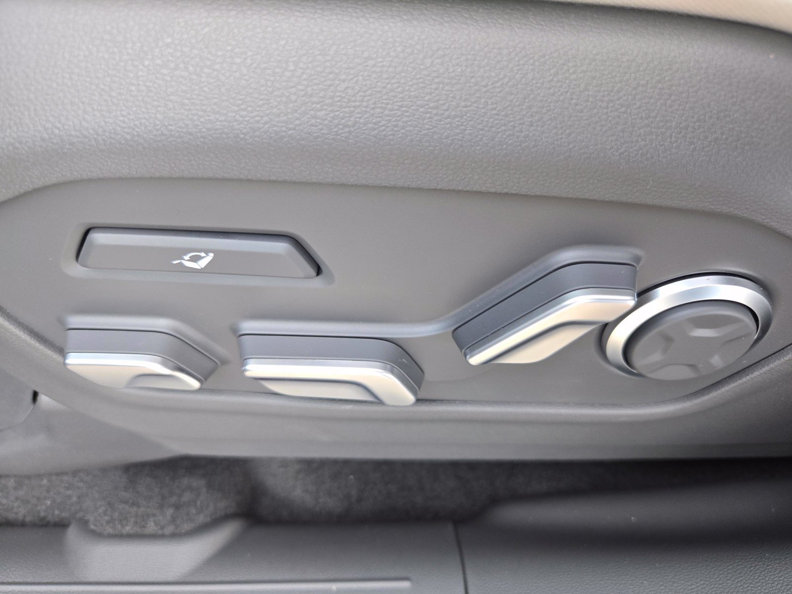 New 2026 Hyundai Santa Fe Calligraphy AWD/4WD image 15
