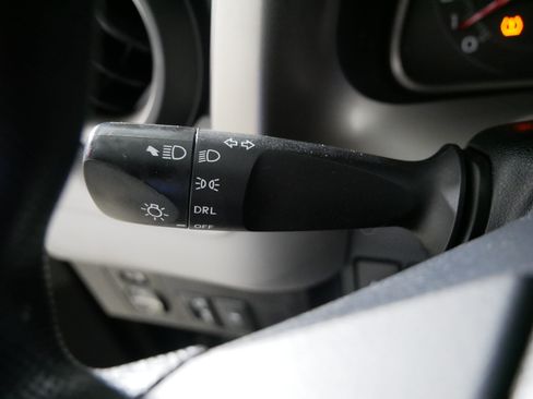 Used 2014 Toyota RAV4 LE AWD/4WD image 31