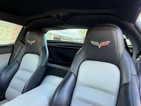 Used 2011 Chevrolet Corvette Coupe w/ Preferred Equipment Group image 21