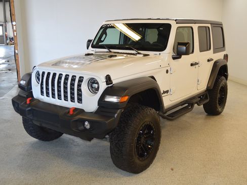 Used 2024 Jeep Wrangler Unlimited Sport AWD/4WD image 7