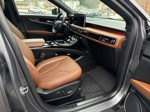 Used 2023 Lincoln Nautilus Reserve image 27