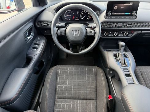 Used 2024 Honda HR-V Sport image 31