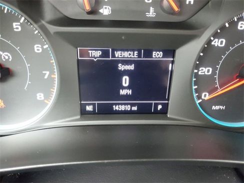 Used 2021 Chevrolet Traverse LS image 9