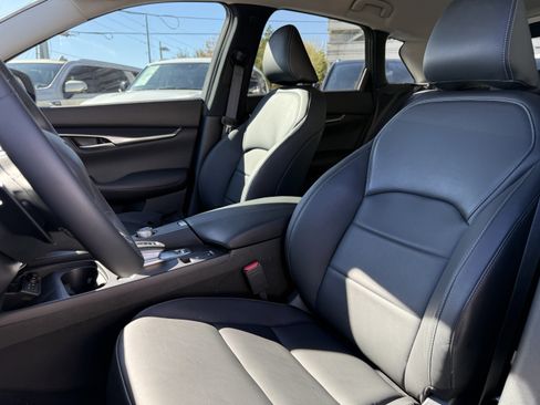 Certified 2025 INFINITI QX50 Pure image 13