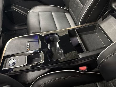 Certified 2025 Buick Enclave Avenir image 27