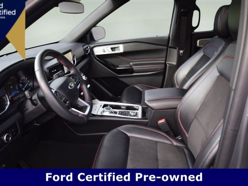 Certified 2024 Ford Explorer ST-Line w/ Class IV Trailer Tow Package image 8