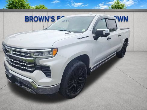 Used 2023 Chevrolet Silverado 1500 LTZ w/ LTZ Premium Package AWD/4WD image 33