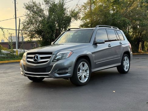 Used 2015 Mercedes-Benz GLK 350 4MATIC image 4