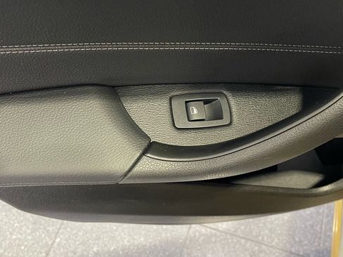 Used 2018 BMW X2 sDrive28i w/ M SportX Package image 32