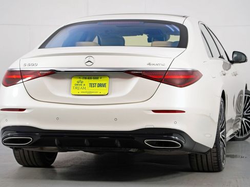 Used 2022 Mercedes-Benz S 500 S 500 w/ AMG Line & Night Pack image 5