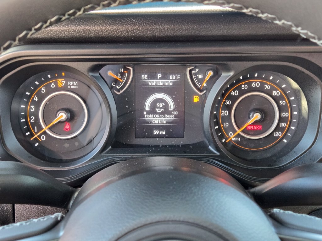Used 2025 Jeep Gladiator Sport AWD/4WD image 33