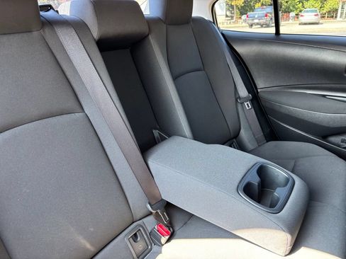 Used 2022 Toyota Corolla LE FWD image 29