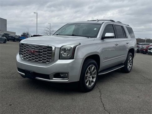 Used 2018 GMC Yukon Denali image 9