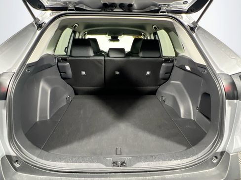 Used 2025 Toyota RAV4 LE image 32