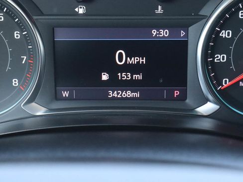 Used 2023 Chevrolet Traverse LT FWD image 33