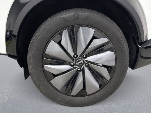 Used 2023 Nissan Ariya AWD image 21