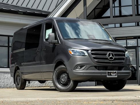 New 2025 Mercedes-Benz Sprinter 2500 image 1