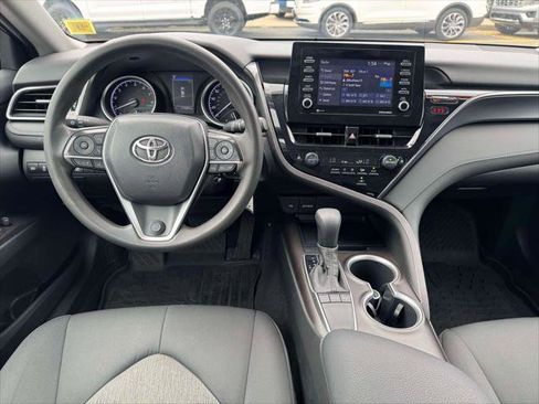Used 2022 Toyota Camry LE w/ Carpet Mat Package (TMS) image 17