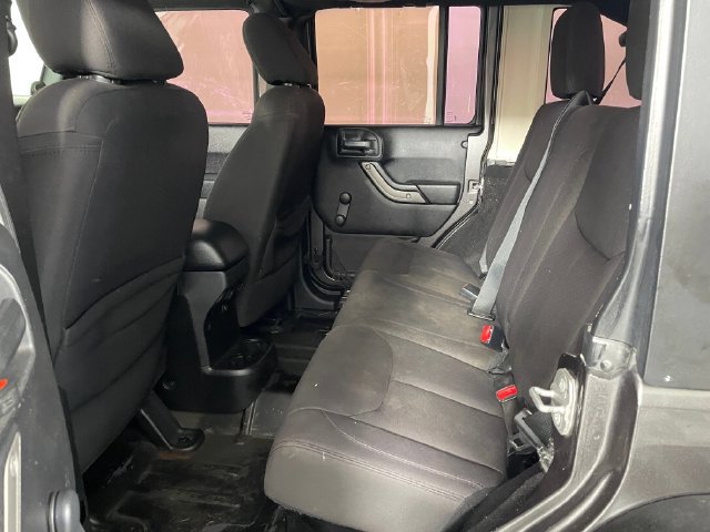 Used 2014 Jeep Wrangler Unlimited Sport w/ Max Tow Package AWD/4WD image 18