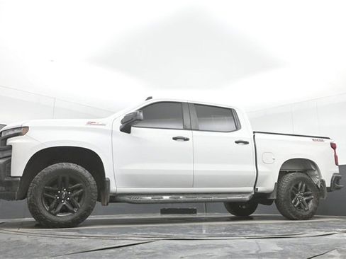 Used 2020 Chevrolet Silverado 1500 LT Trail Boss image 30