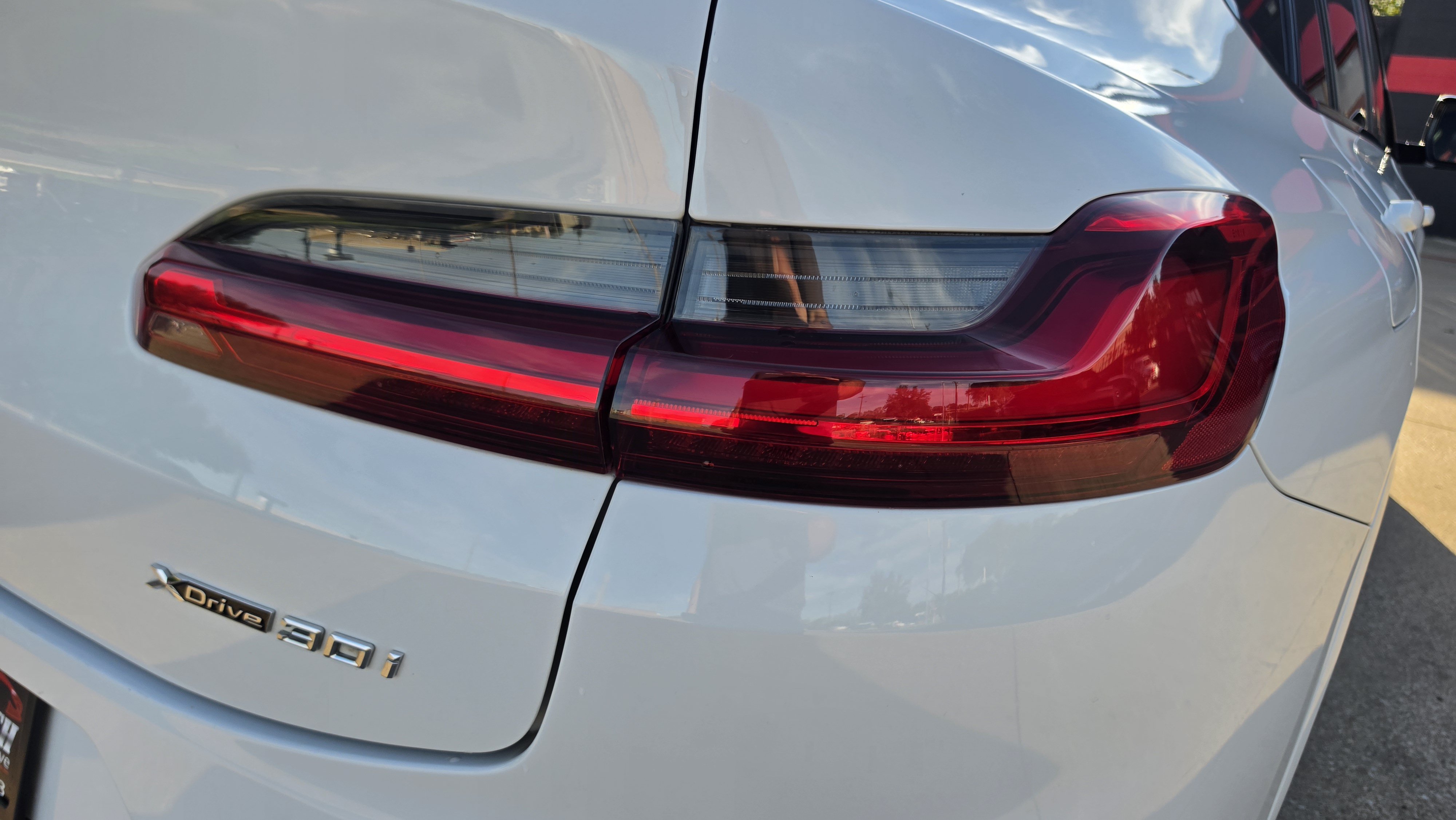 Used 2019 BMW X4 xDrive30i w/ Executive Package AWD/4WD image 9
